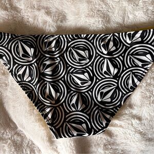 Volcom swim bottom size S/M